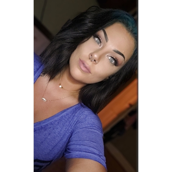 Meet your Posher, Libbie - Picture 1 of 1